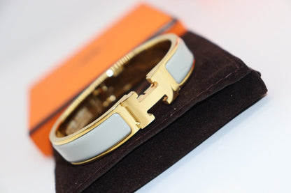 [Camiery]H LIGHT BLUE BRACELET