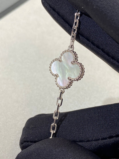 [Camiery]CLOVER WHITE PEARL MOP 5 MOTIF BRACELET COLLECTION