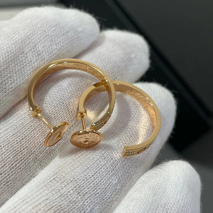 [Camiery] LOVE EARRINGS 3.6MM DIAMOND PAVED