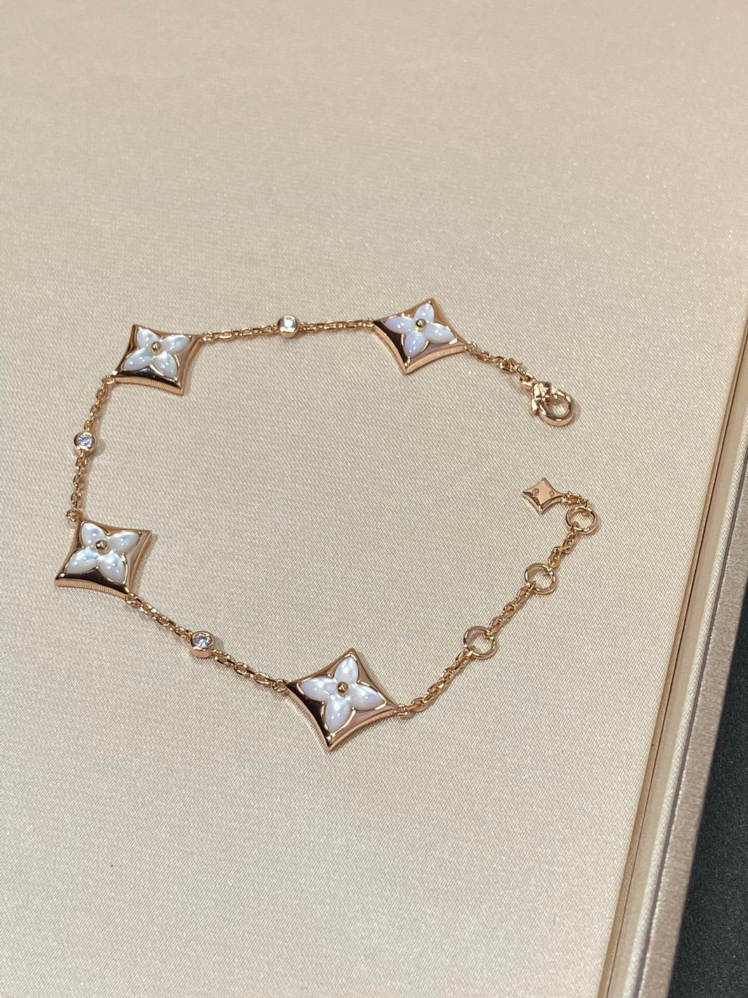 [Camiery]STAR 4 MOTIF MOP DIAMOND PINK GOLD BRACELET