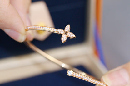 [Camiery]IDYLLE PINK GOLD OPEN BRACELET DIAMOND PAVED