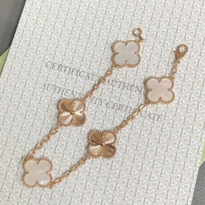 [Camiery]CLOVER WHITE PEARL MOP 5 MOTIF BRACELET COLLECTION