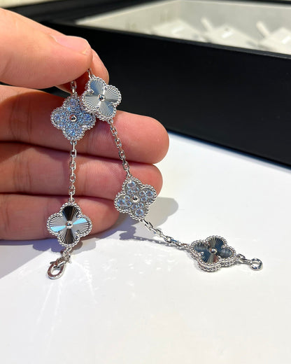 [Camiery] CLOVER 5 MOTIF LASER BRACELET COLLECTION