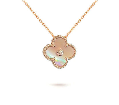 [Camiery]CLOVER 15MM CHRISTMAS LIMITED EDITION SINGLE FLOWER NECKLACE