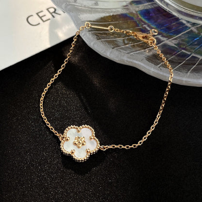 [Camiery]LUCKY WHITE MOP PLUM BLOSSOM  BRACELET