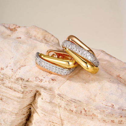 [Camiery] TRINITY HALF DIAMOND  CUSHION EARRINGS