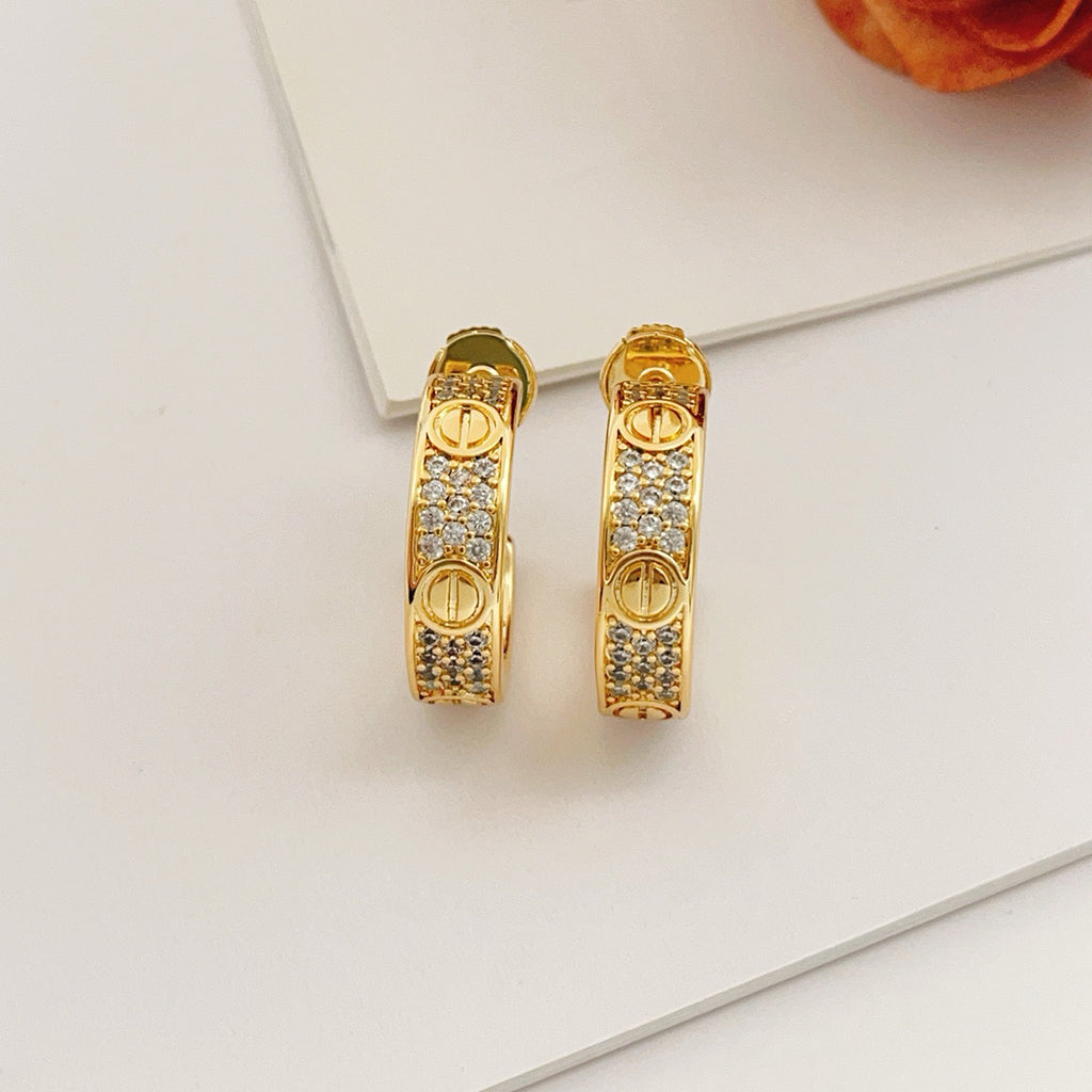 [Camiery] LOVE 5.5MM DIAMOND PAVED EARRINGS