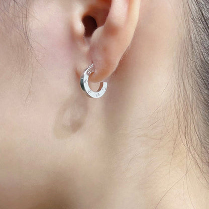 [Camiery] LOVE MINI EARRINGS
