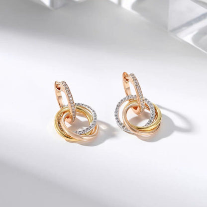 [Camiery] TRINITY HALF DIAMOND  EARRINGS