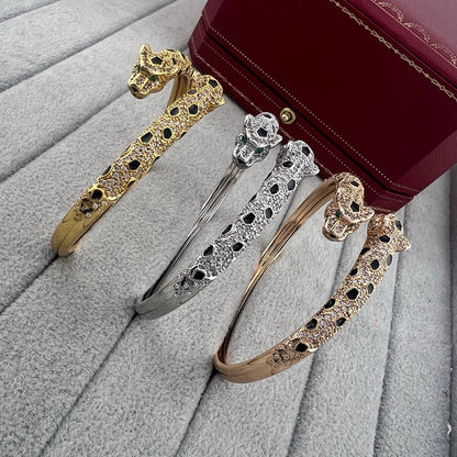 [Camiery] PANTHERE DOUBLE HEADED HALF DIAMOND OPEN BRACELET