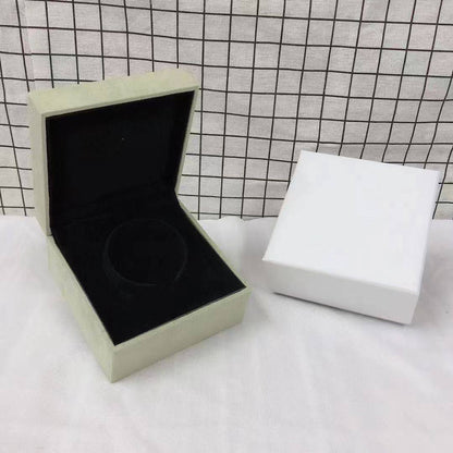 [Camiery] VA CLOVER BOX GIFT BAG