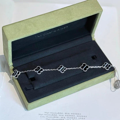 [Camiery] CLOVER 5 MOTIF PULSAR STONE BRACELET COLLECTION