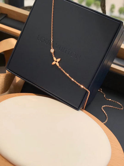[Camiery]BLOSSOM PENDANT PINK GOLD AND DIAMOND