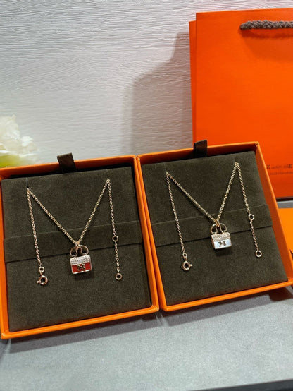 [Camiery]H CIRCE MOISSANITE PENDANT NECKLACE GOLD