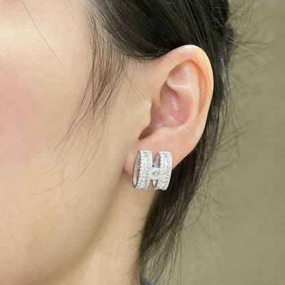 [Camiery]H STUD EARRINGS WITH SILVER DIAMONDS