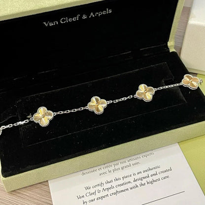 [Camiery] CLOVER 5 MOTIF LASER BRACELET COLLECTION